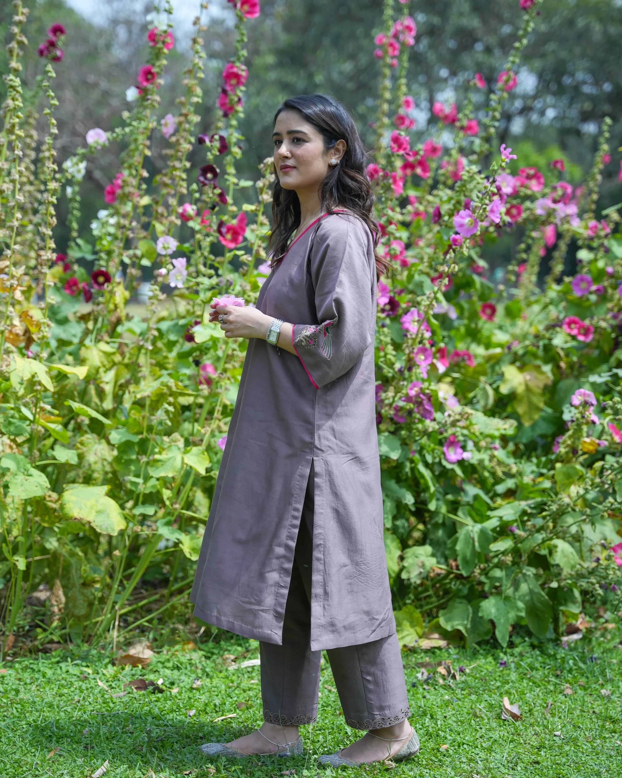 suit women indian